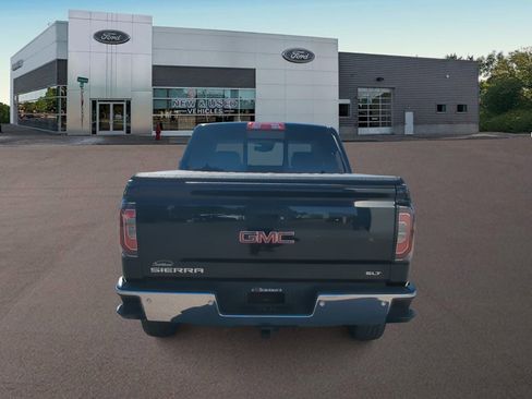 Used 2018 GMC Sierra 1500 SLT image 10
