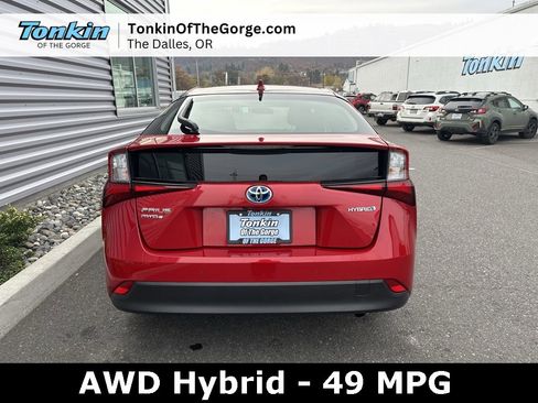 Used 2022 Toyota Prius LE image 6