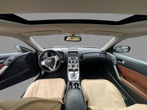 Used 2010 Hyundai Genesis 3.8 image 21