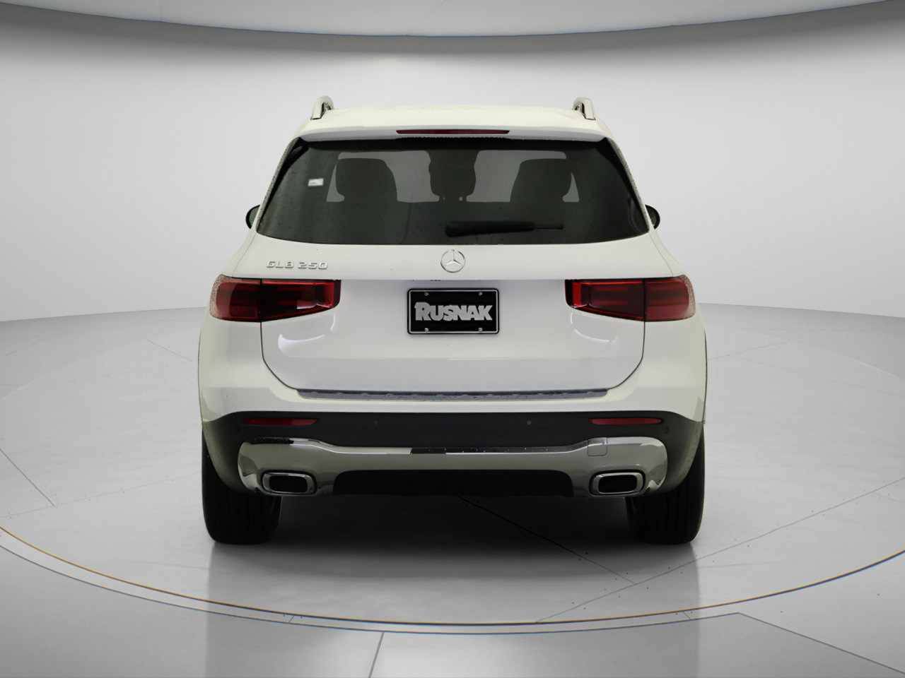 New 2026 Mercedes-Benz GLB 250 image 3