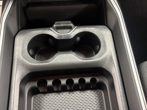 New 2026 RAM 1500 4x4 Crew Cab image 15