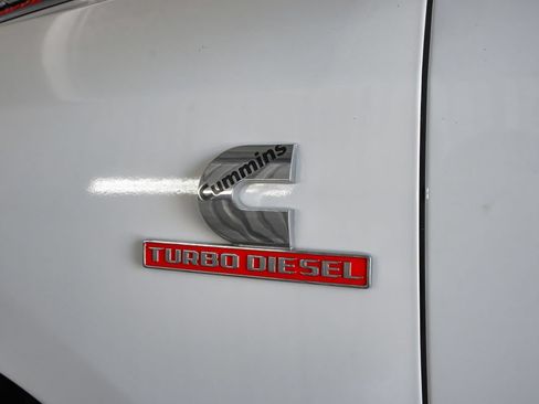 Used 2024 RAM 3500 Tradesman w/ Chrome Appearance Group AWD/4WD image 54