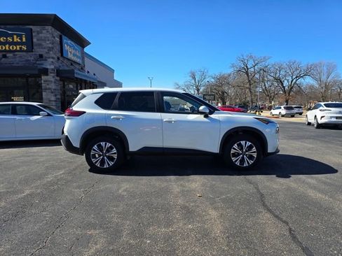 Used 2023 Nissan Rogue SV image 8