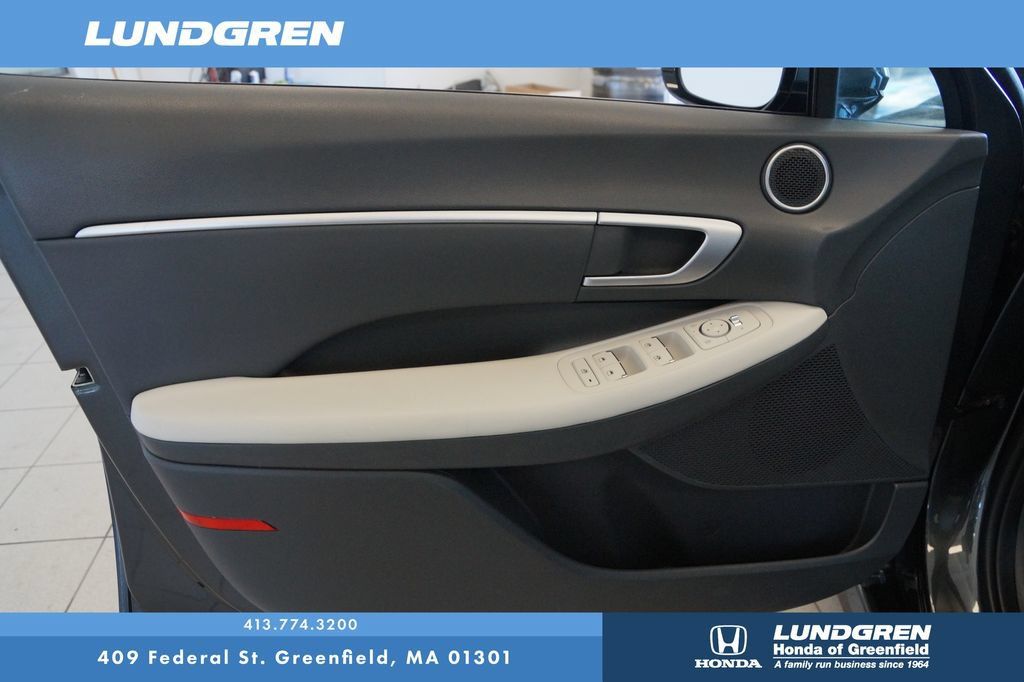 Used 2025 Hyundai Sonata SEL FWD image 15