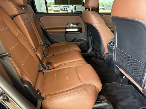 Used 2023 Mercedes-Benz GLB 250 4MATIC image 20