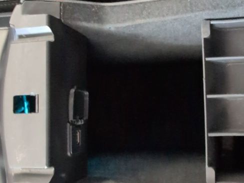 Used 2018 Ford Explorer Platinum image 28