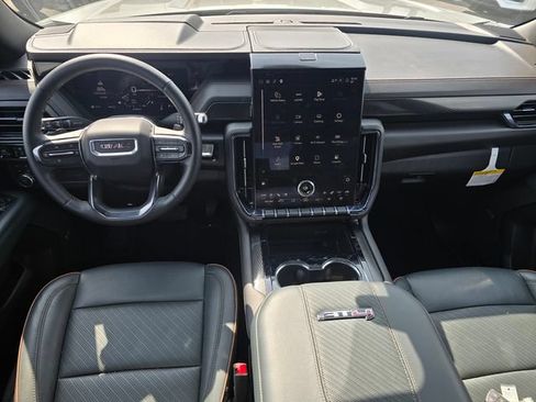 Used 2026 GMC Yukon AT4 AWD/4WD image 18