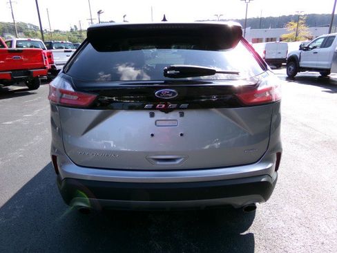 Used 2023 Ford Edge Titanium image 9