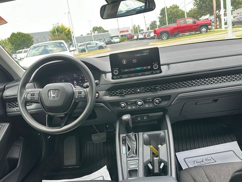 Used 2024 Honda Accord LX image 17