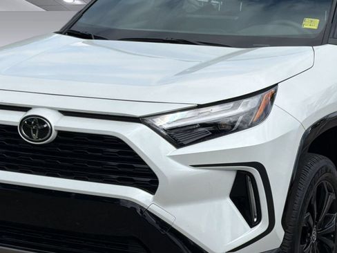 Used 2025 Toyota RAV4 XSE w/ Weather Package AWD/4WD image 12
