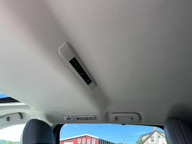 Used 2022 Toyota Sienna XLE AWD/4WD image 23