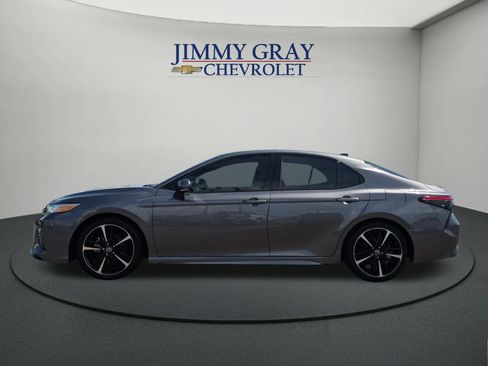 Used 2020 Toyota Camry XSE FWD image 2