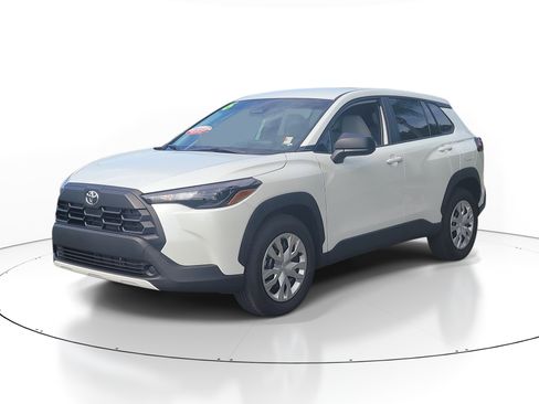 Certified 2026 Toyota Corolla Cross L FWD image 3