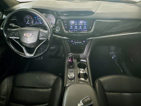 Used 2021 Cadillac XT6 Premium Luxury FWD image 27