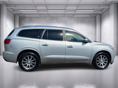 Used 2016 Buick Enclave Leather FWD image 2