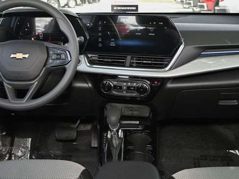 New 2026 Chevrolet Trax LT w/ LPO, Blackout Package image 23