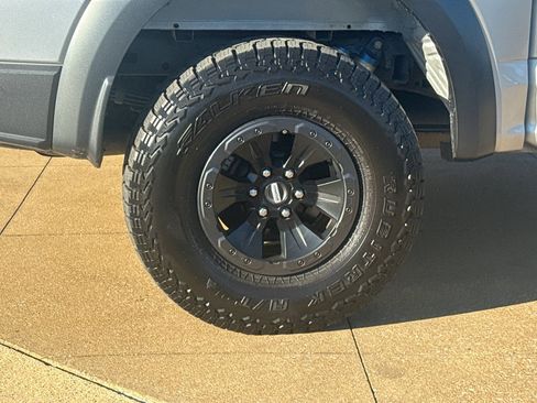 Used 2018 Ford F150 Raptor w/ Equipment Group 802A Luxury image 6