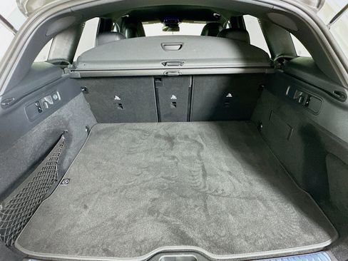 Used 2024 Mercedes-Benz GLC 300 image 27