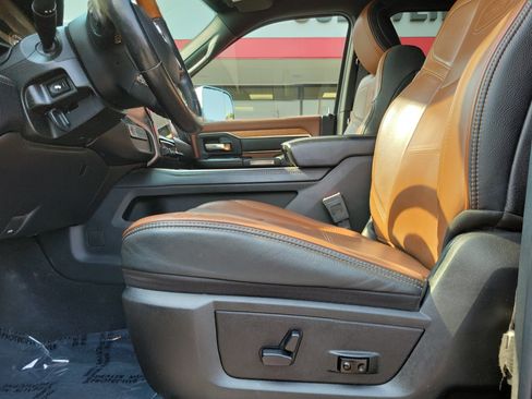 Used 2019 RAM 2500 Limited AWD/4WD image 16