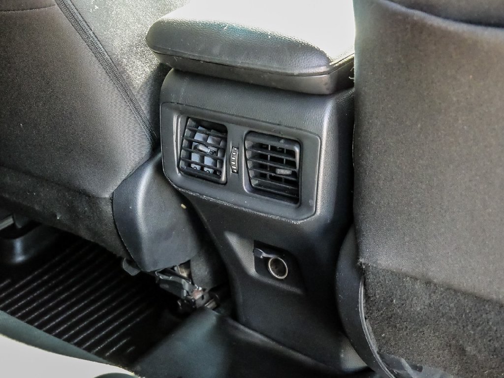 Used 2019 Toyota RAV4 LE AWD/4WD image 22