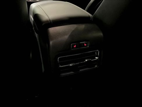 Used 2022 Lincoln Corsair AWD w/ Equipment Group 101A image 10