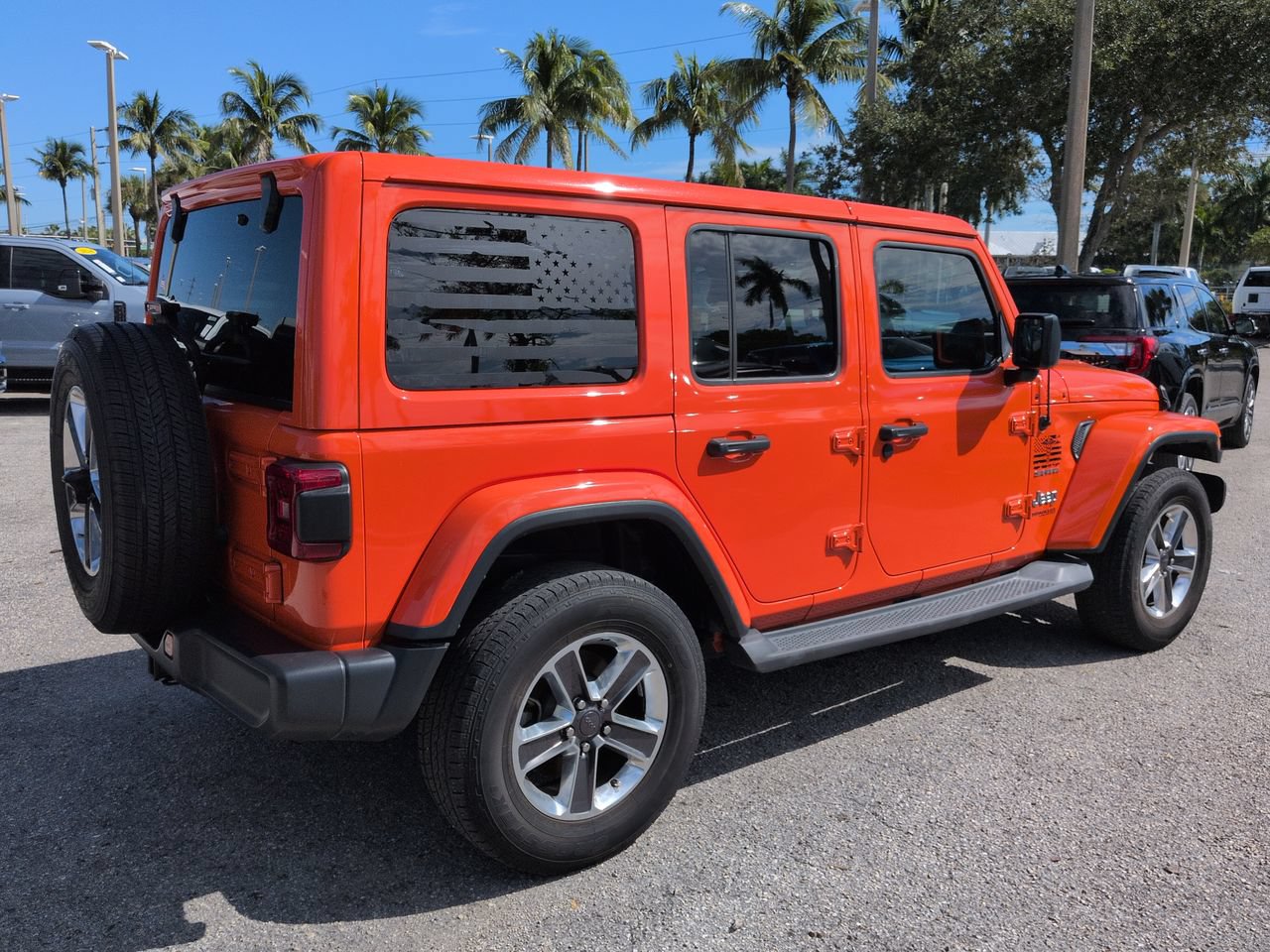 Used 2019 Jeep Wrangler Unlimited Sahara w/ LED Lighting Group AWD/4WD image 5