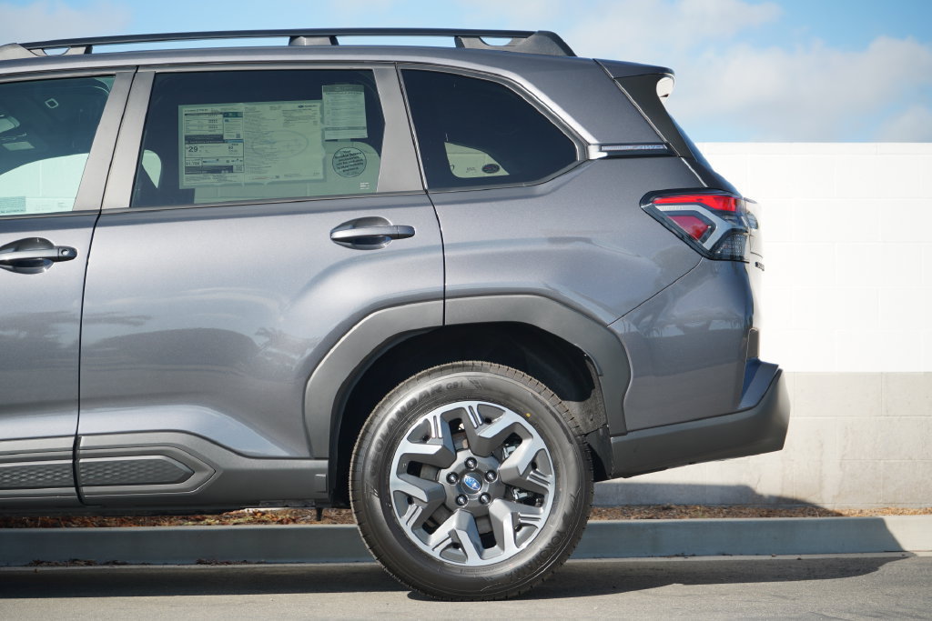 New 2026 Subaru Forester Premium AWD/4WD image 4