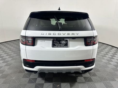 Used 2025 Land Rover Discovery Sport S image 9