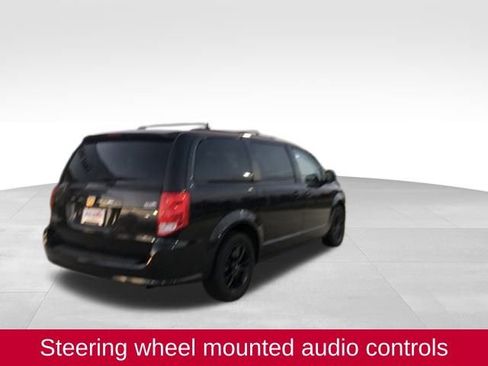 Used 2020 Dodge Grand Caravan SE image 6