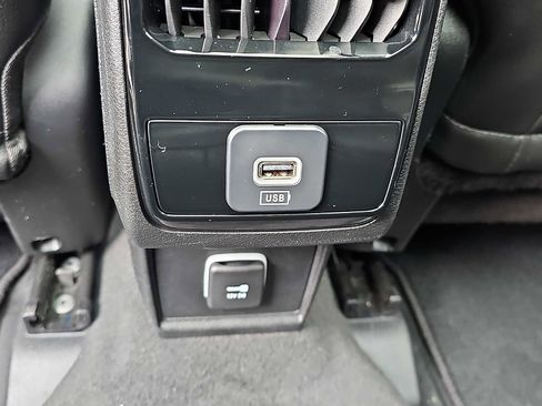 Used 2023 Jeep Compass Limited w/ Sun and Sound Group image 11