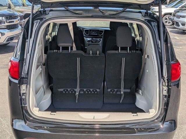 Certified 2024 Chrysler Voyager LX FWD image 30