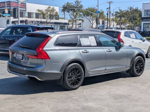 Used 2018 Volvo V90 T5 Cross Country w/ Convenience Package AWD/4WD image 3