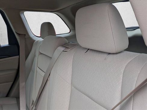Used 2022 Jeep Grand Cherokee Laredo E w/ Security & Convenience Group AWD/4WD image 13