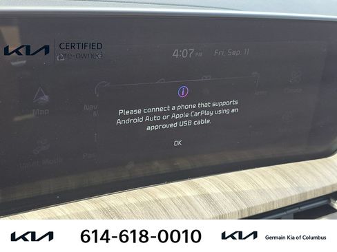 Certified 2025 Kia Telluride SX w/ SX Captain's Chair Package AWD/4WD image 29