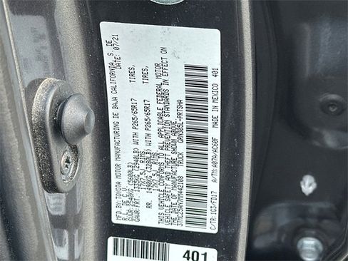 Used 2021 Toyota Tacoma TRD Sport w/ Technology Package image 29