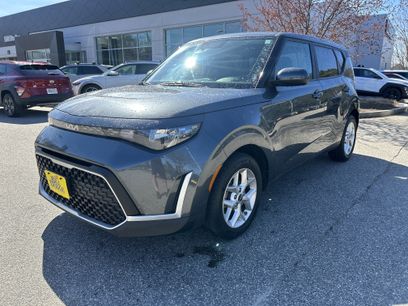 Used 2023 Kia Soul LX w/ Option Group 015