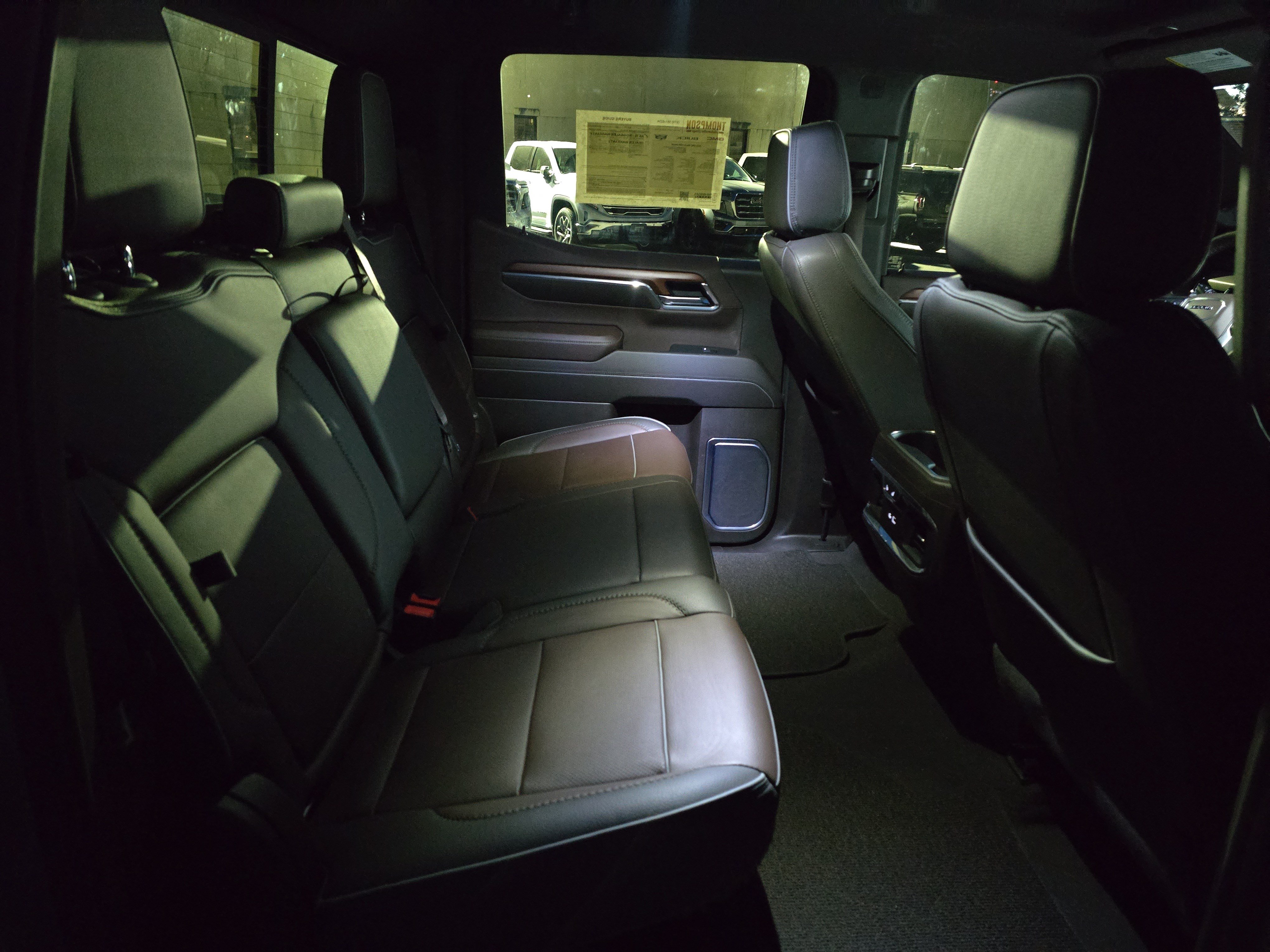 Used 2023 GMC Sierra 1500 Denali w/ Technology Package AWD/4WD image 11