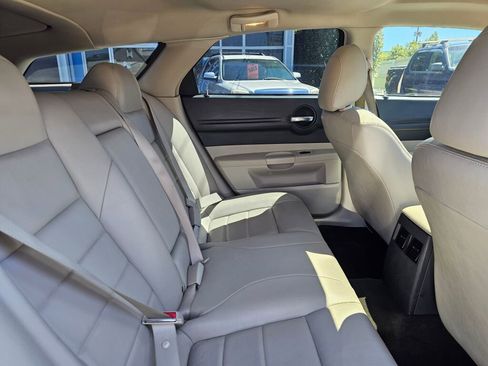 Used 2006 Dodge Magnum R/T RWD image 15