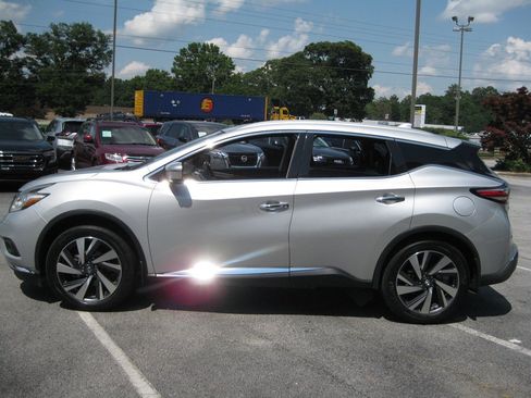 Used 2016 Nissan Murano Platinum w/ Platinum Technology Package FWD image 4