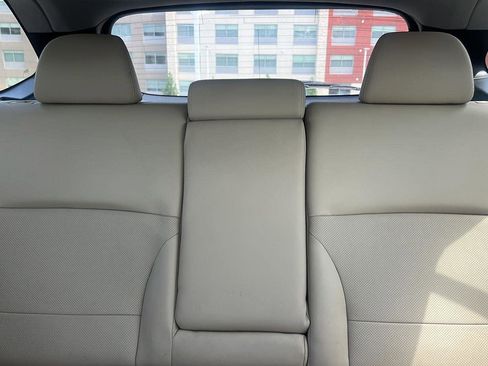 Used 2019 Subaru Outback 2.5i Limited AWD/4WD image 14