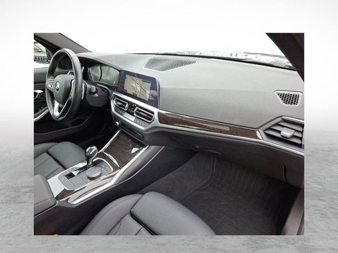 Used 2021 BMW 330i xDrive Sedan w/ Convenience Package image 12