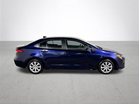 Used 2024 Toyota Corolla LE FWD image 5