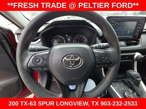 Used 2022 Toyota RAV4 XLE image 13