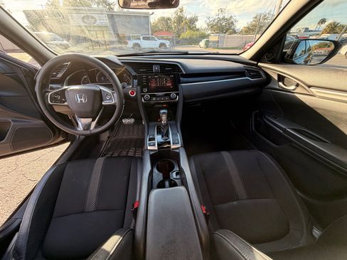 Used 2021 Honda Civic Sport image 12