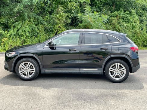 Used 2022 Mercedes-Benz GLA 250 4MATIC image 2