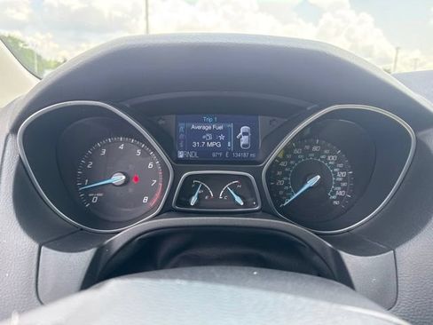 Used 2012 Ford Focus SE FWD image 25