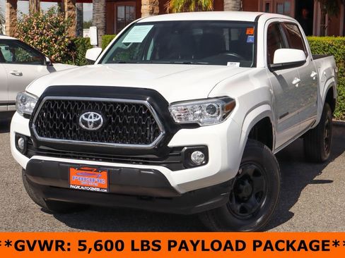 Used 2020 Toyota Tacoma SR5 image 4