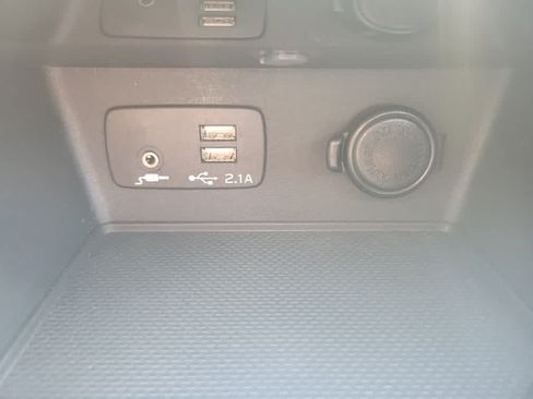 Certified 2023 Subaru Forester Premium AWD/4WD image 14