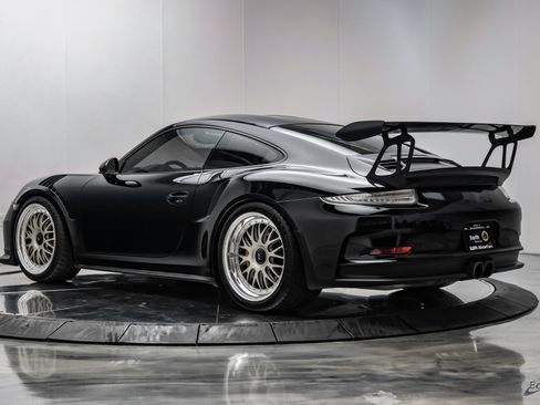 Used 2016 Porsche 911 GT3 RS RWD image 11
