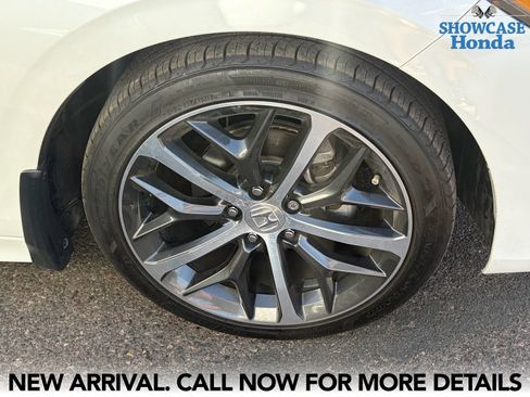 Used 2024 Honda Civic Touring image 9